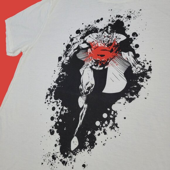 Superman White Graphic T-Shirt - Picture 2 of 5